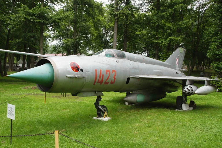 MIG_21_R (3)