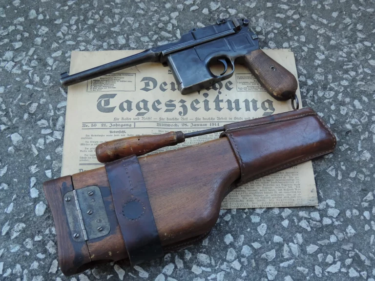 Mauser_C96 (1)