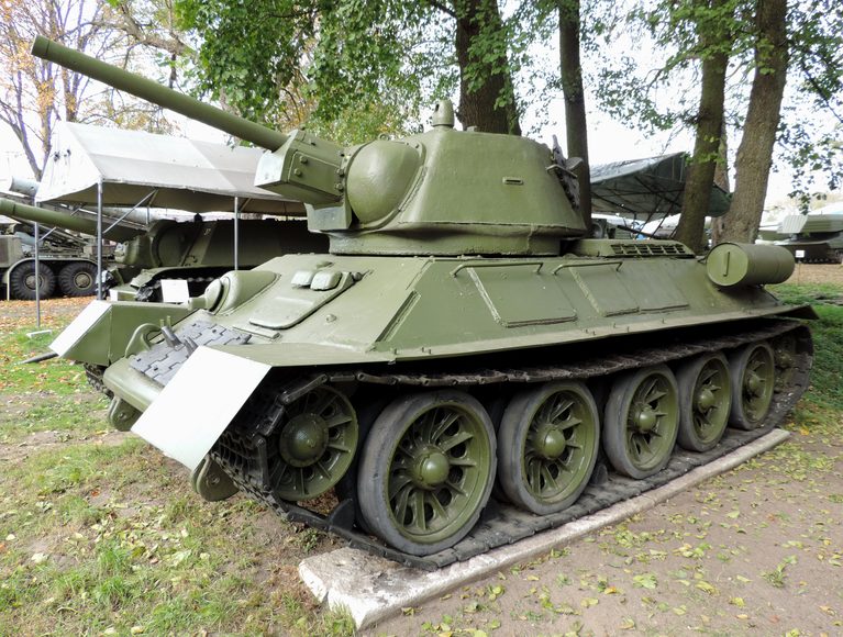 Czołg średni T-34-76 (2)